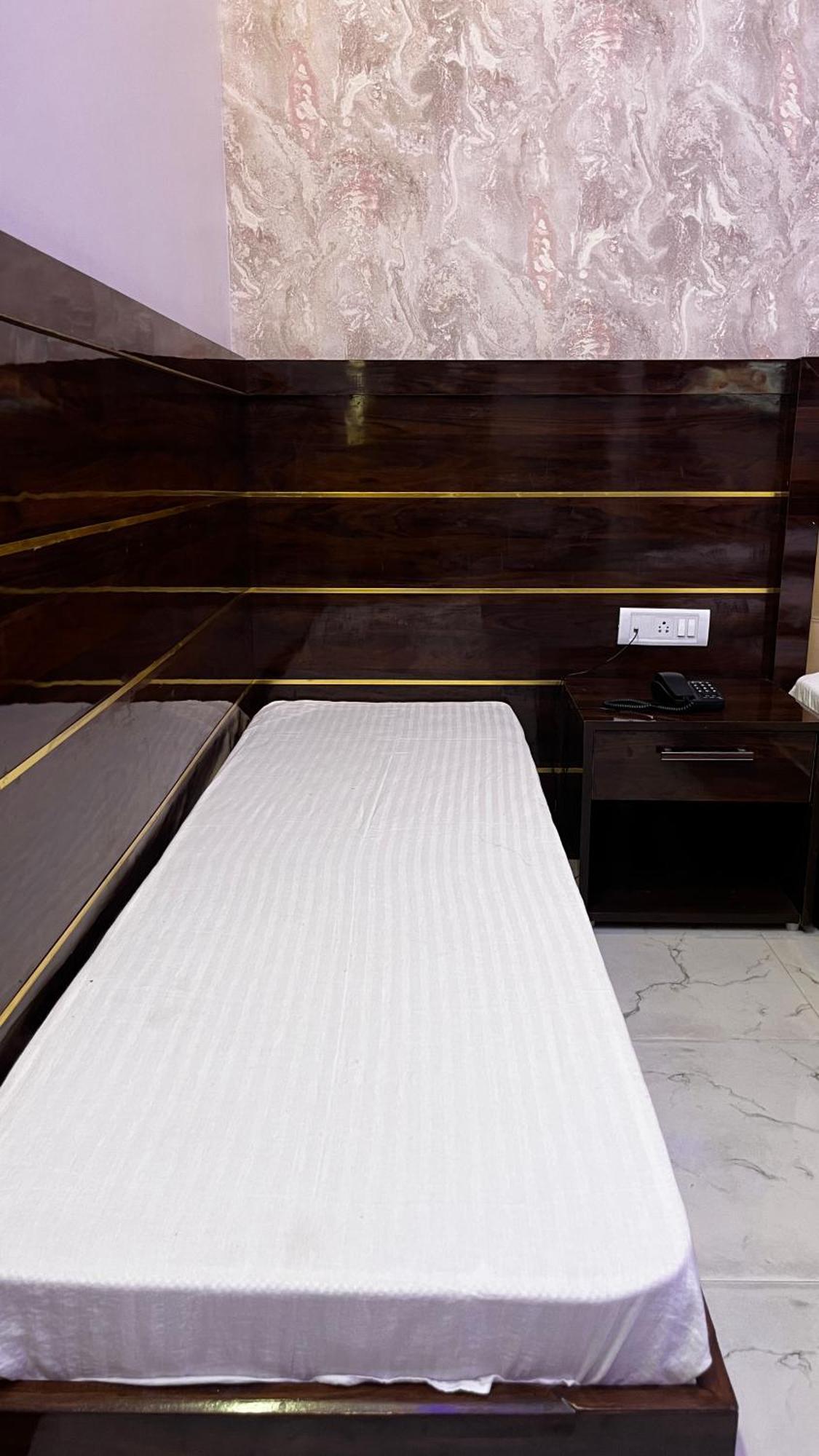 Mangalam Grand Hotell Lucknow Exteriör bild